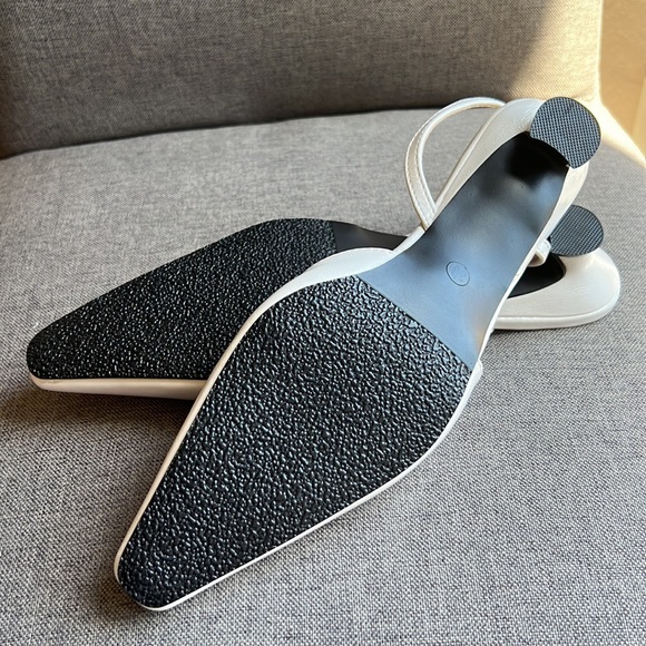 New Shoes White comfortable, short heels, closeup toes and open back,elegant. - Picture 2 of 5